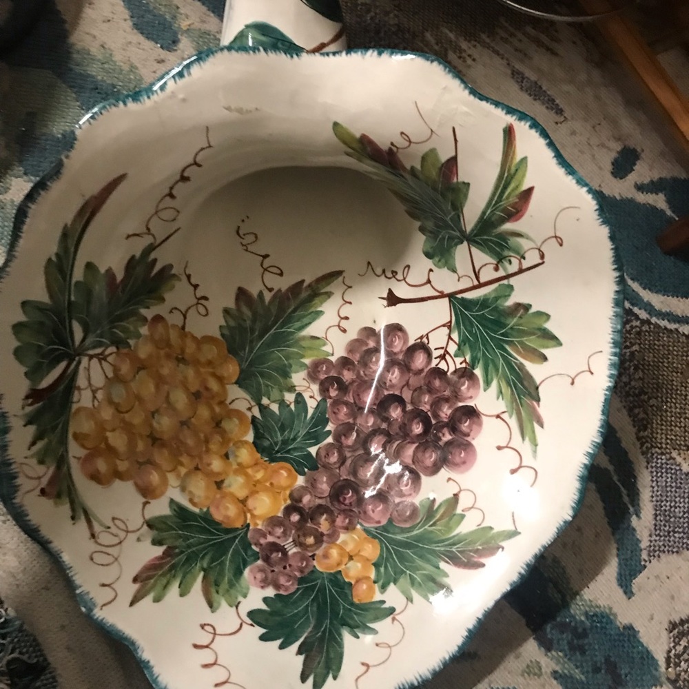 Hand painted dish - Picture 6 of 15